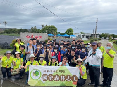 本次活動在各林管處苗圃舉行，邀請苗圃周邊社區的小學高年級生參加(台東瑞源苗圃、溫泉國小)